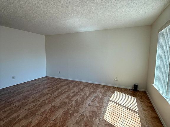 3rd image of 10709 Opalstone St