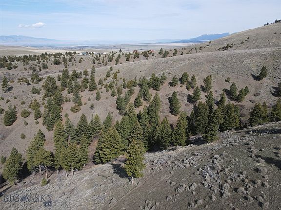 3rd image of 55 Upper Ross Gulch Rd