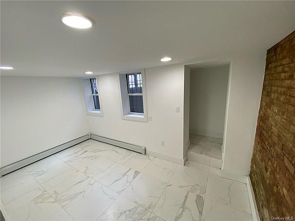 4th image of 3558 Willett Ave Floor 2