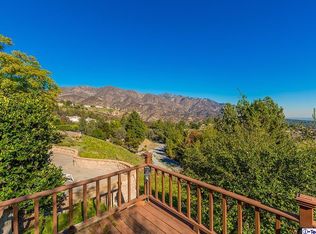 736 Galaxy Heights Dr, La Canada Flintridge, CA 91011