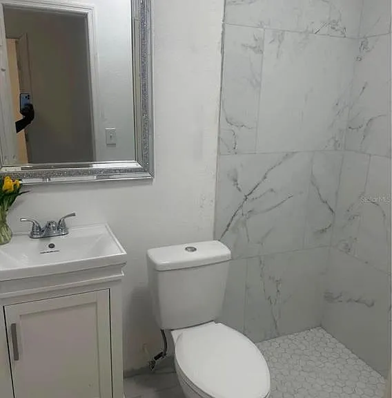 820 Galsworthy Ave — Photo 2