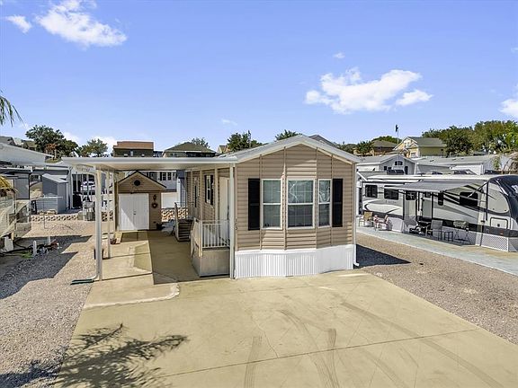 2nd image of 1039 CENTER CREST BOULEVARD