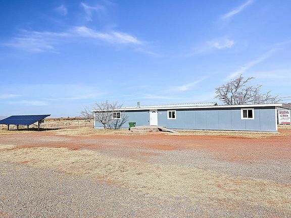 3rd image of 37 Gentry Rd