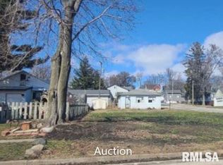802 3rd St, Buffalo, IA 52728