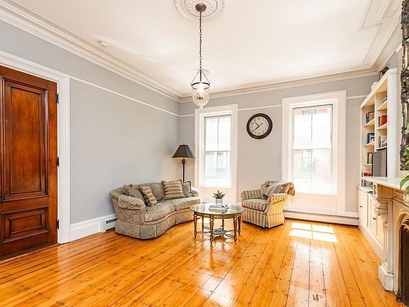 3rd image of 54 Monument Ave APT 2