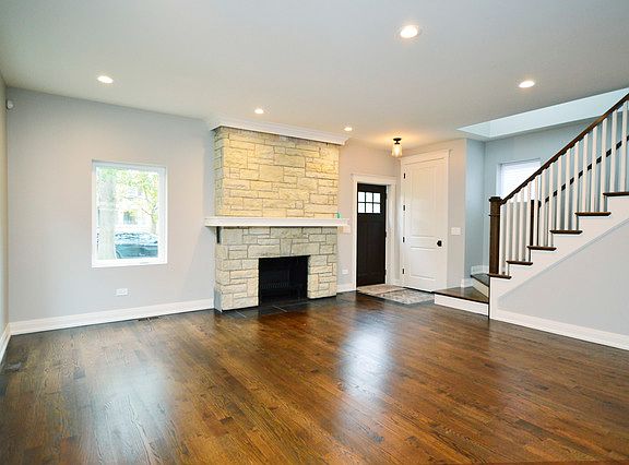 3rd image of 3116 W Jarvis Ave