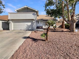 4870 Summerhill Rd, Las Vegas, NV 89121