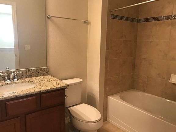 4th image of 12025 Breda Ln