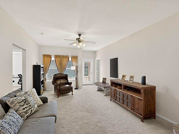 2nd image of 508 Logan Dr