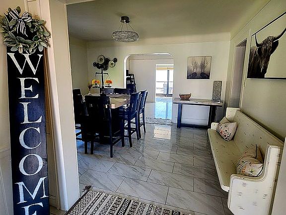 Foyer into Dining area