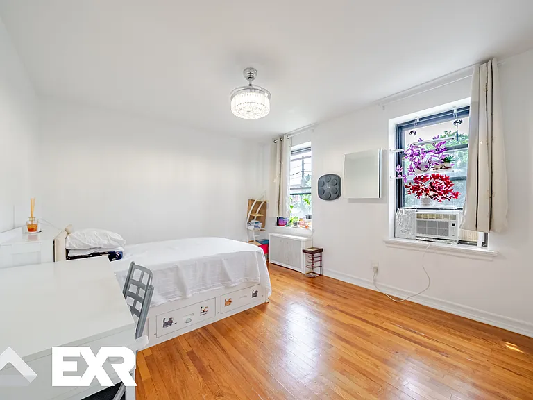 21-22 77th St #1A — Photo 13