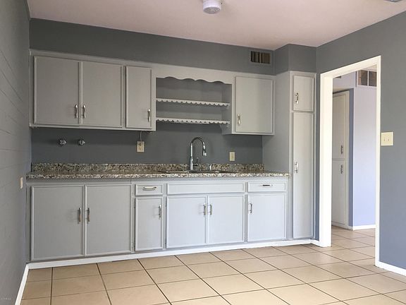 4th image of 10710 W Cherry Hills Dr W