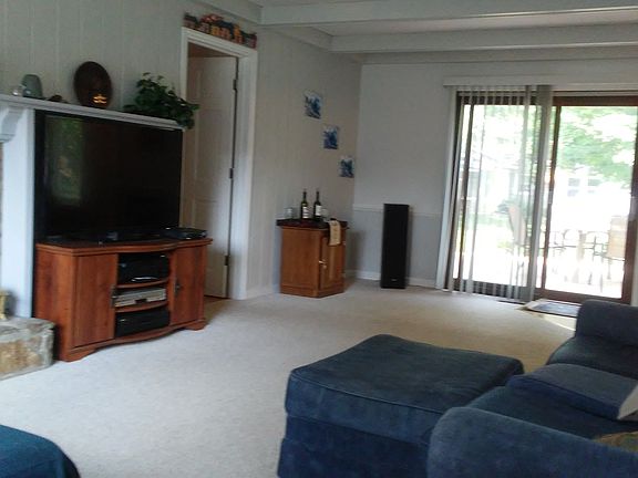 5th image of 9083 Dewberry Ct