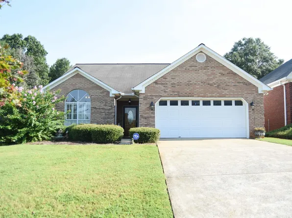 1529 Holly Berry Way, Anniston, AL 36207