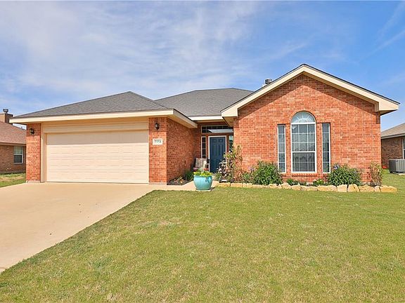 2nd image of 5558 Cinderella Ln