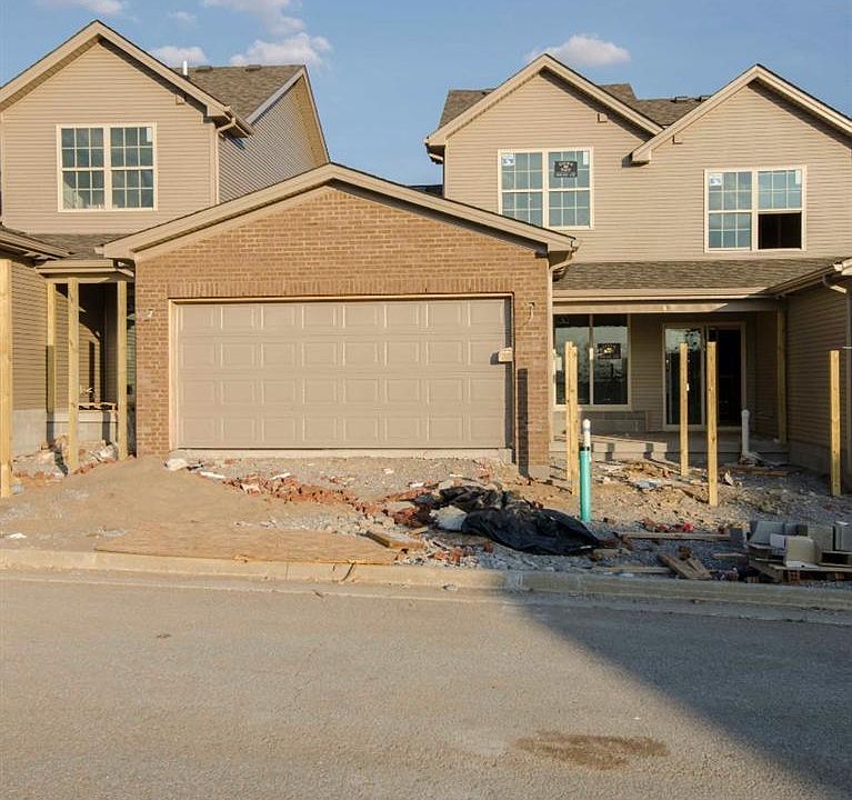 2nd image of 709 Newtown Springs Dr