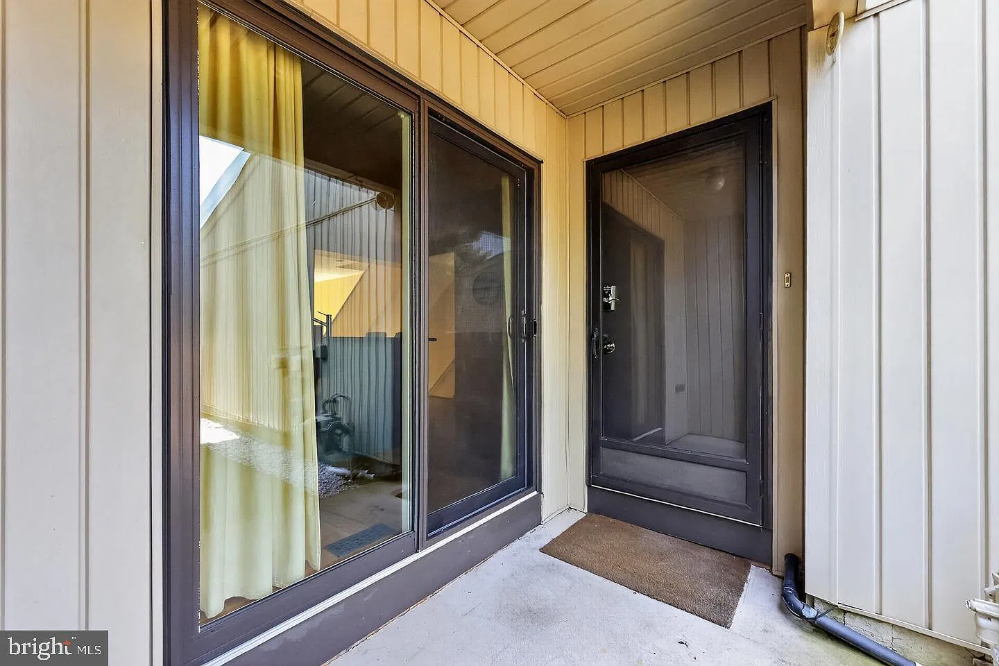 3 bed, 2.5 bath, 1873 sqft, $3,250 — Photo 4