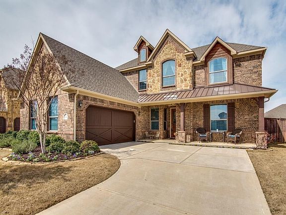 2nd image of 608 Shadow Glen Ln