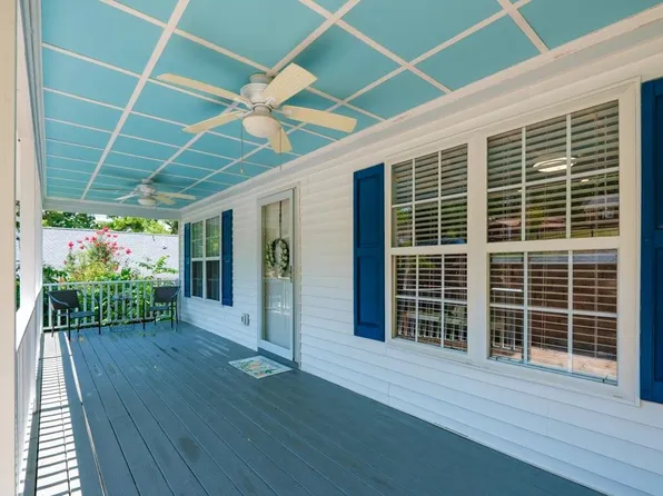 1625 2nd St, Waynesboro, VA 22980