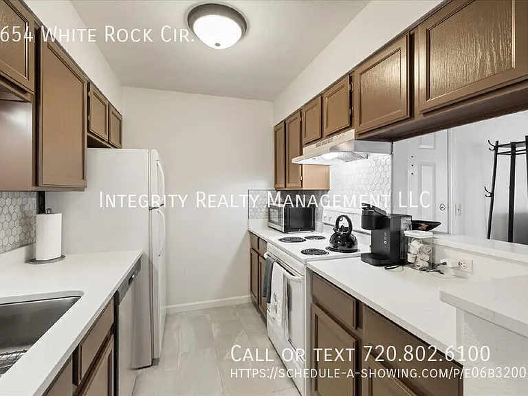 4654 White Rock Cir #9 — Photo 15