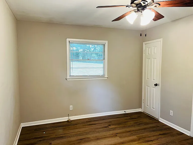 943 Parkstone Dr — Photo 15