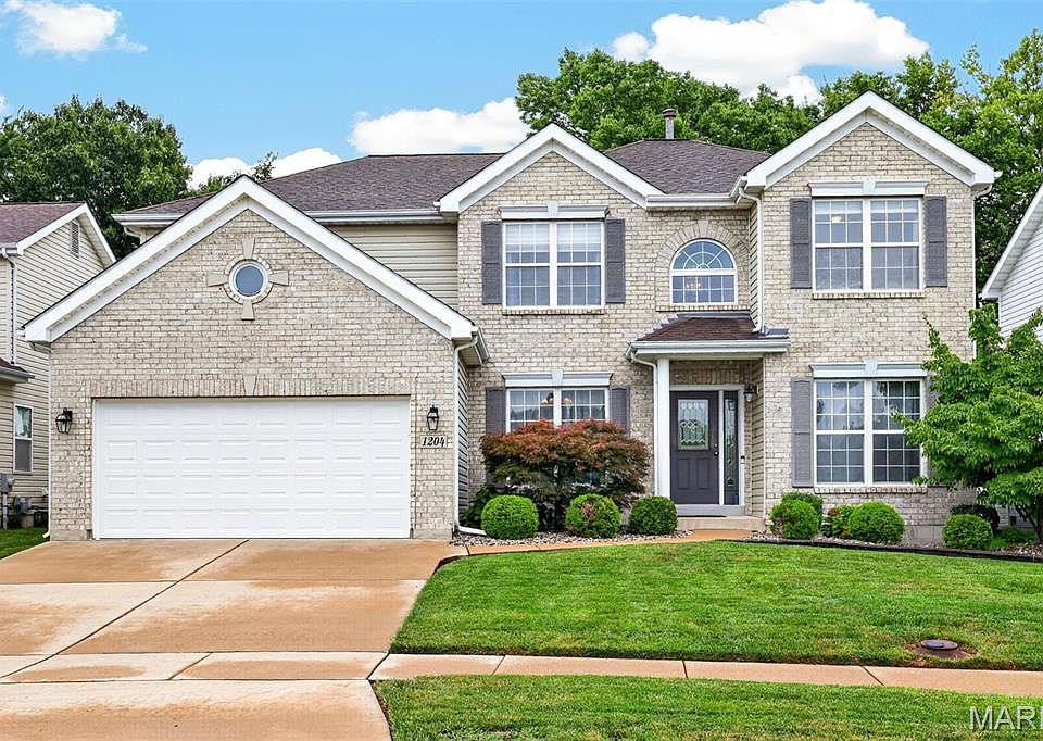 1st image of 1204 Arbor Bluff Cir