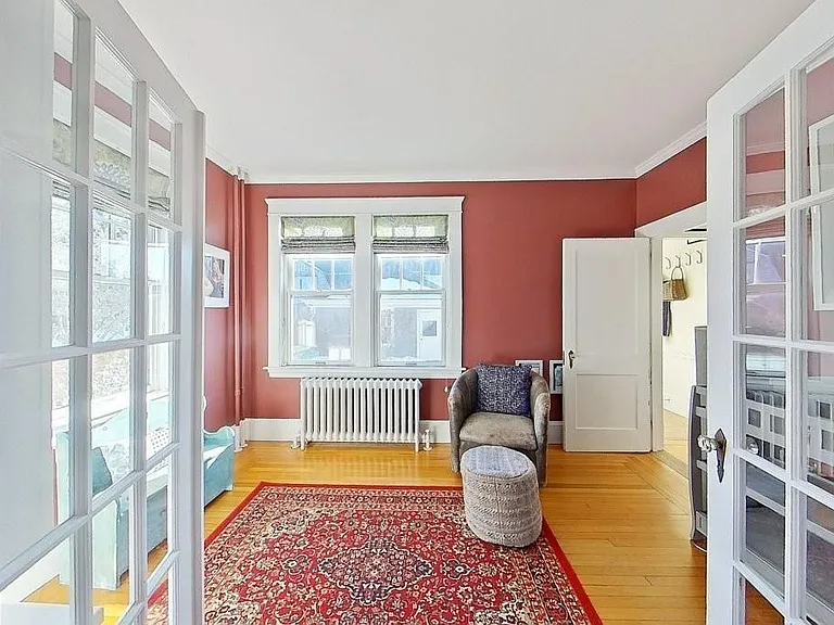27 Cranston Ave — Photo 10