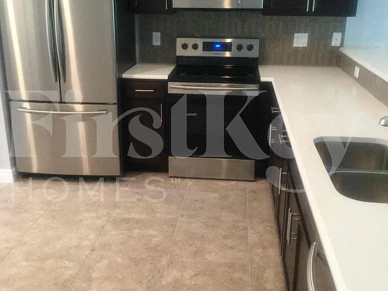 328 SW Ridgecrest Dr — Photo 9