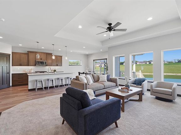 4th image of 206 Westwood Cir