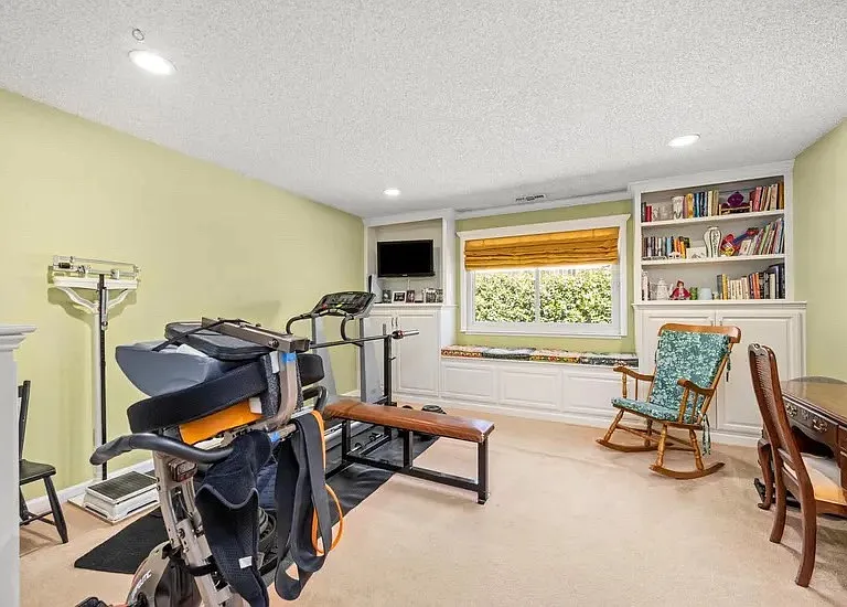 4234 Burrell Way — Photo 30