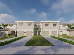 196 Lakeside Landing Dr, Deerfield Beach, FL 33441