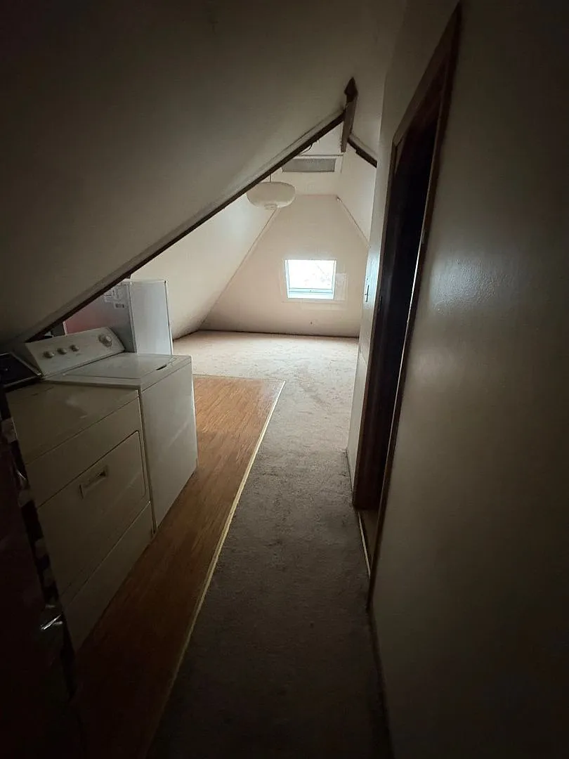 422 Pearl (YPF LLC) — Photo 3