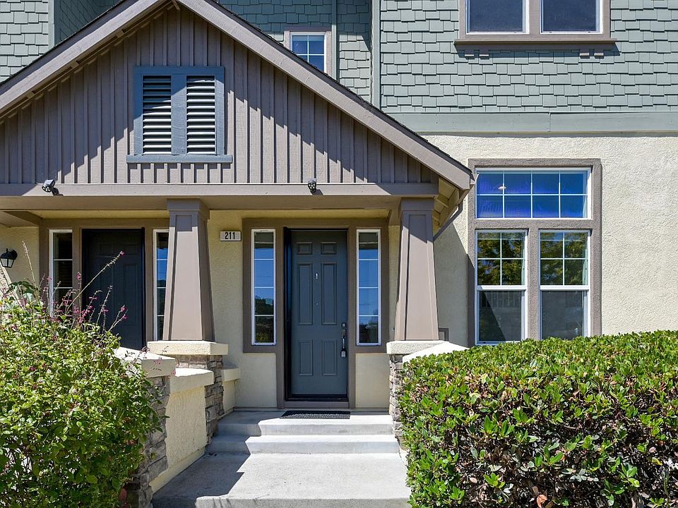 1st image of 211 Pear Court