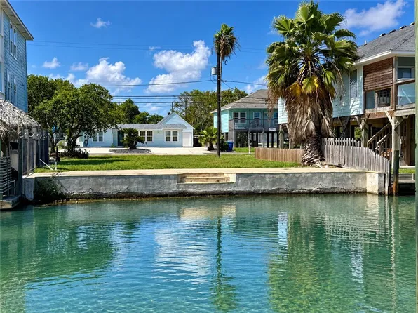 4037 Laguna Shores Rd, Corpus Christi, TX 78418