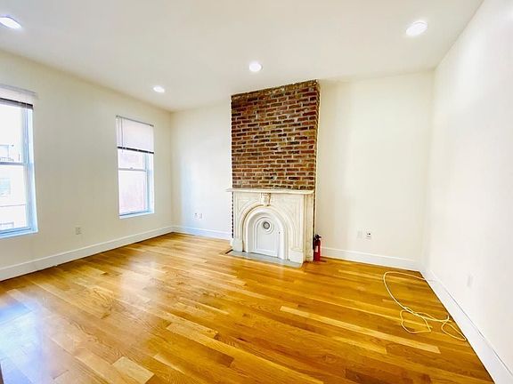 5th image of 576 Marcy Ave #3S
