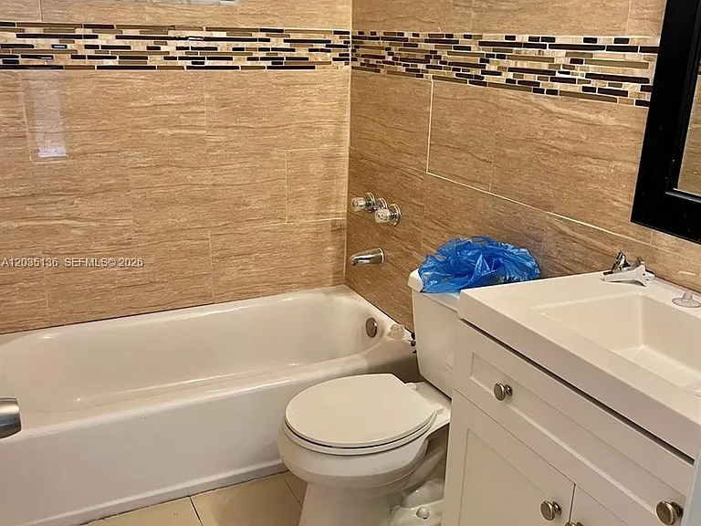 325 Menores Ave — Photo 7