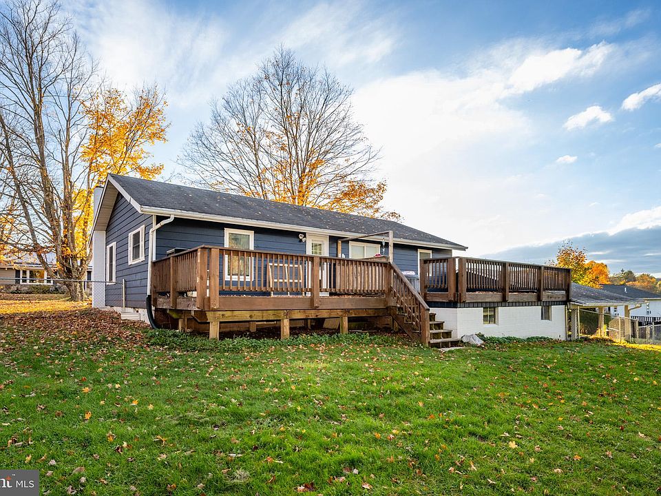 1st image of 309 Woodland Dr