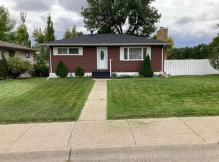 520 Riverview Dr E, Great Falls, MT 59404