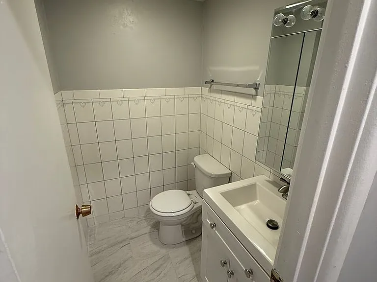 744 W Gordon Terrace — Photo 35