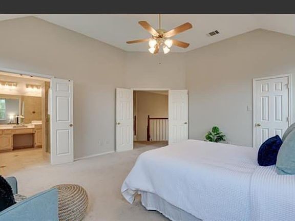 4th image of 5609 Exeter Dr #5609