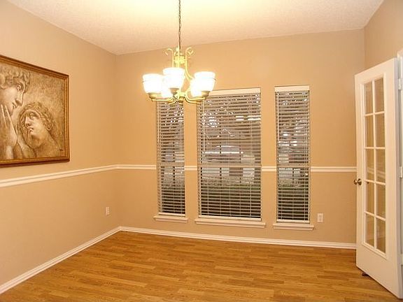 2nd image of 1517 Deerfield Dr