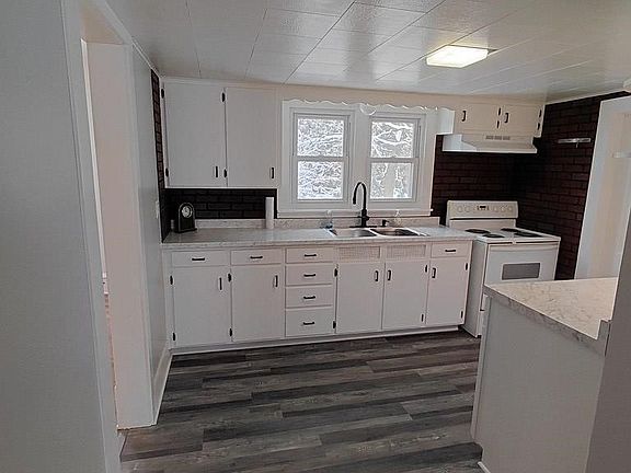 4th image of 220 W Loudon Ave