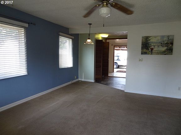 4th image of 3216 NE 86th Ave