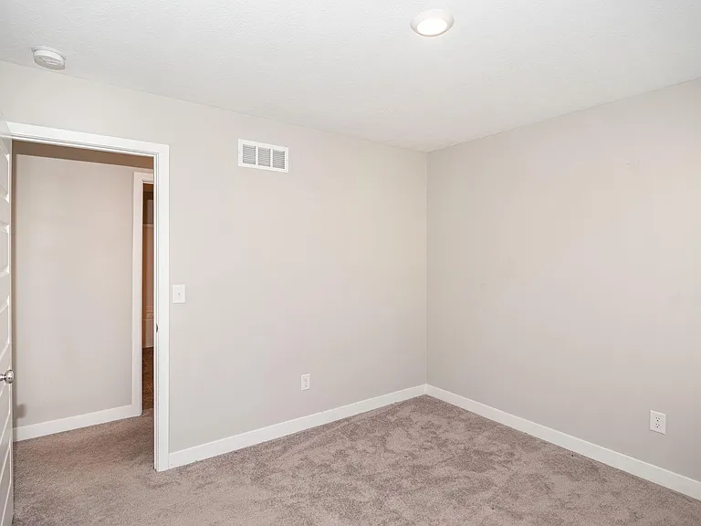 2519 Dixon Creek Dr — Photo 30