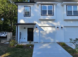 241 Townhome Ln, Southern Pines, NC 28387