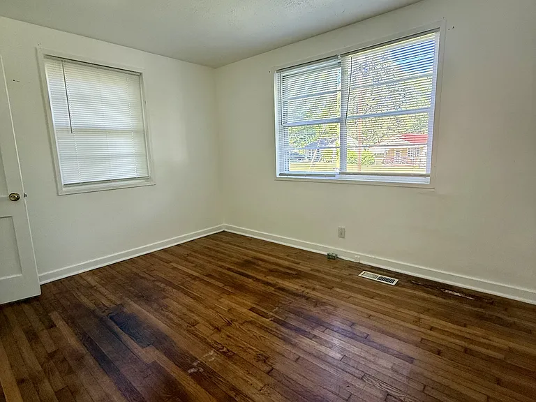 628 Annie Laura Dr — Photo 8