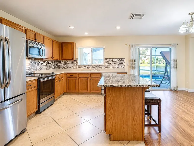 12827 Oulton Cir — Photo 23