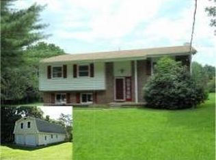 134 Pequest Rd, Oxford, NJ 07863