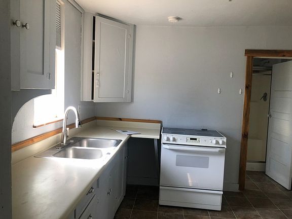 3rd image of 45 Jackson Ave