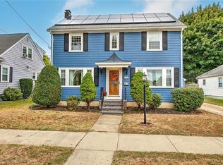 195 Modena Ave, Providence, RI 02908